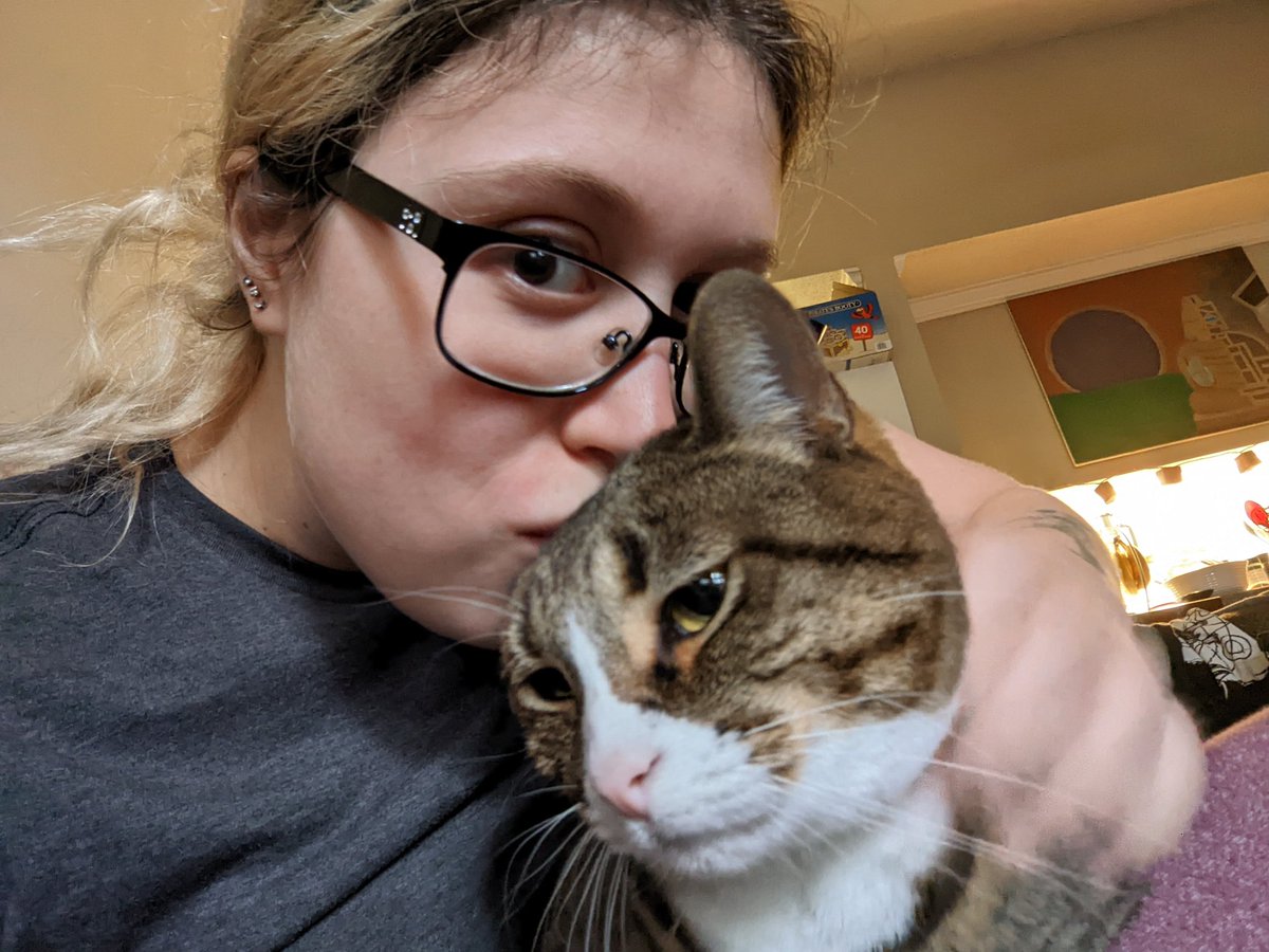 JessxSara's tweet photo. My snuggly boy helps me with physical therapy and I'm so thankful 🥰 https://t.co/u7cio2iZyB