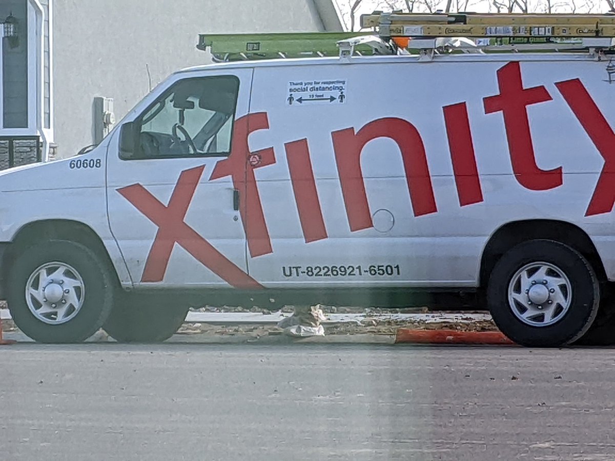 jptobin84's tweet photo. I just watched an @xfinity installer put his shoe covers on in the road, walk across the dirt, and into the house across the street. Gotta keep those boots clean. https://t.co/p0nkiR6ceK
