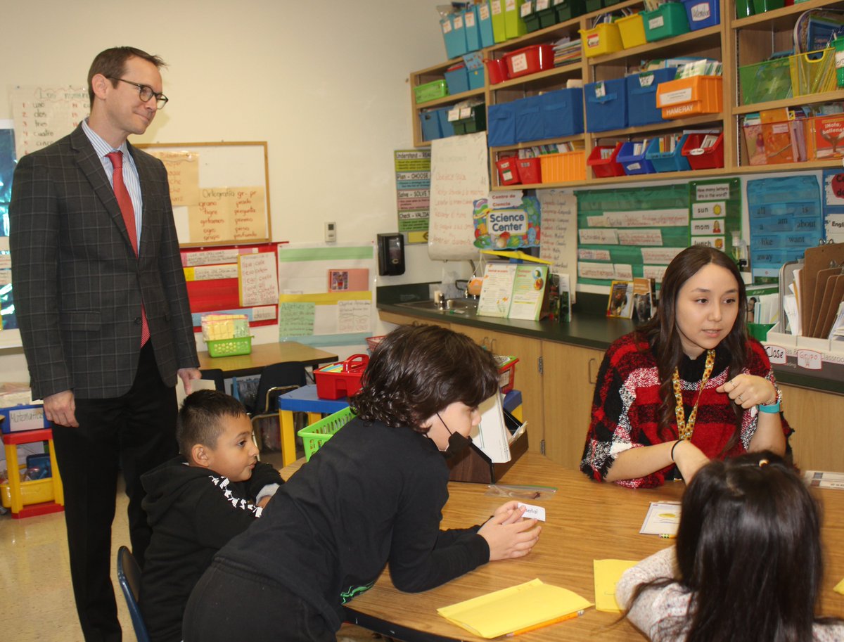 CleburneISD's tweet photo. Commissioner of Education Mike Morath was a special guest at Irving Elementary today, where he spent some time observing Tigers on task in the classroom, meeting and interacting with students and engaging with third grade teachers in the lesson planning process. @teainfo #txed https://t.co/ikrVh8Yt76