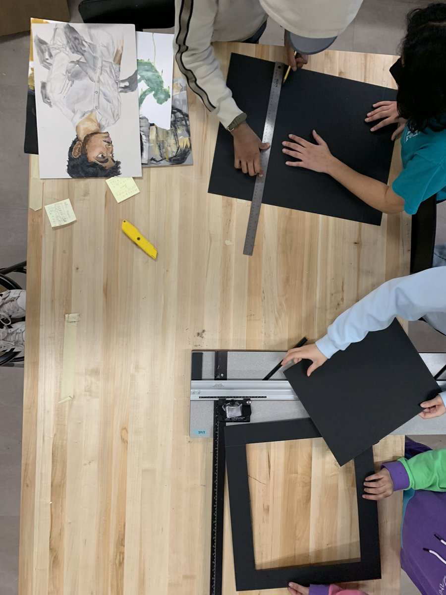 m_hauske's tweet photo. So much teamwork happening today in the art room! I love watching learners teach each other new skills - like how to cast your hand in alginate and how to mat your artwork #CHSArt #teamworkmakesthedreamwork #IBArtRocksCHS #APDrawingCHS #BuildIngCommunity https://t.co/CALacceV5a