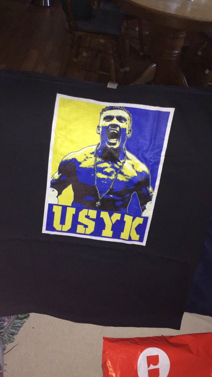 WinnersGetRich's tweet photo. My Usyk shirt & Lomachenko hoodie! #FreeUkraine #TeamLomachenko #Usyk https://t.co/bHdcuF9XTX