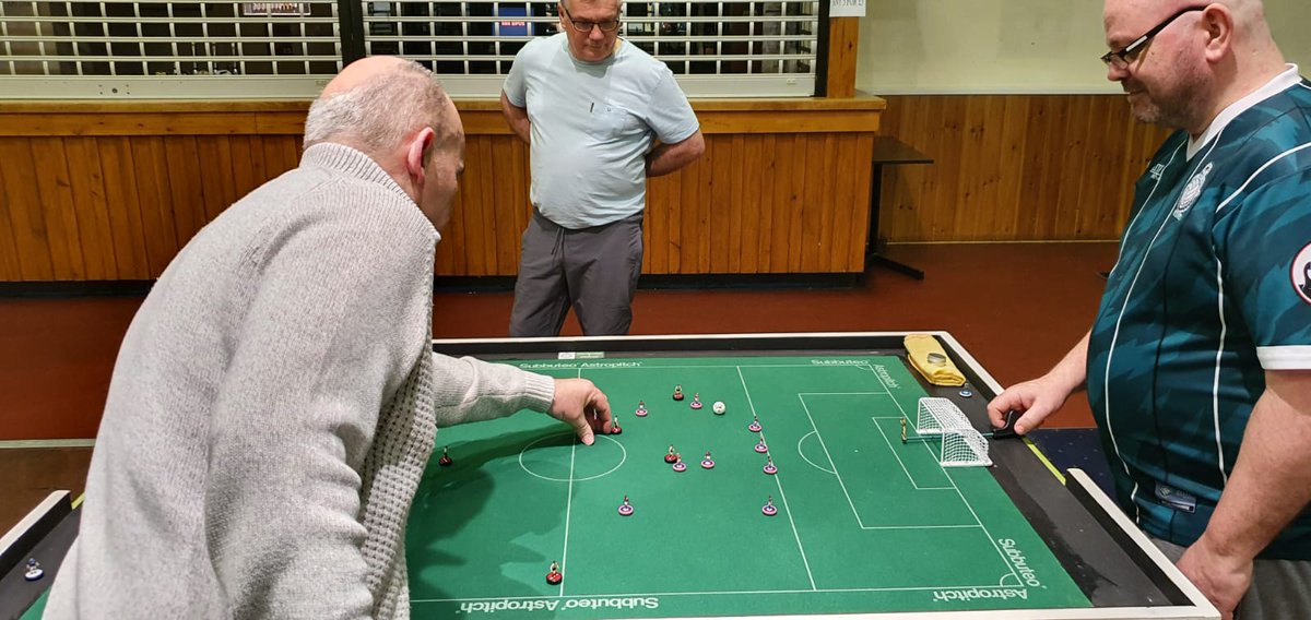 SolentSsc's tweet photo. Club night at Solent. Always a great night with good people playing a great game. #subbuteo #tablefootball #clubnight https://t.co/5tyL99UPAi