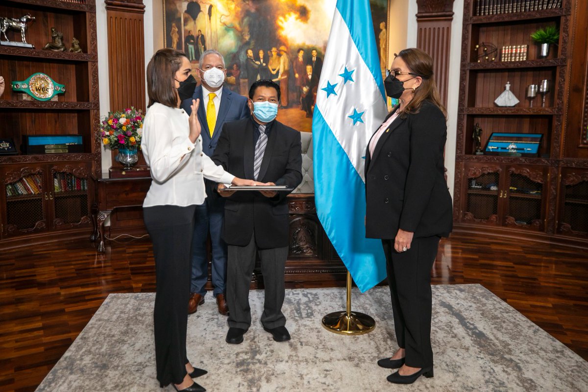 CancilleriaHN's tweet photo. Cindy Rodríguez Mendoza es nombrada Subsecretaria de Estado en el Despacho de Cooperación y Promoción Internacional https://t.co/vT7MBnwocE