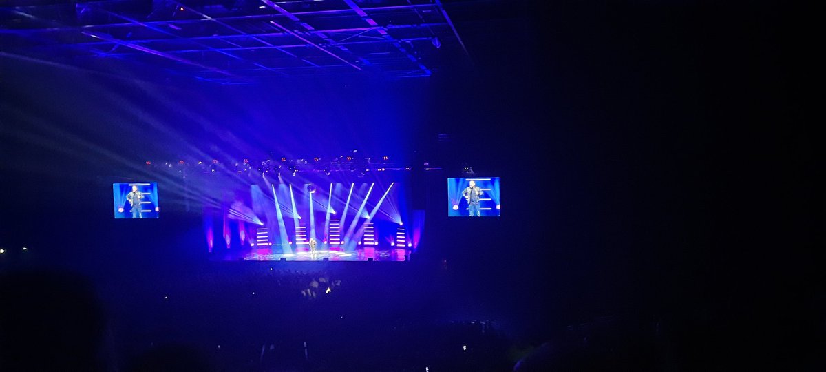 _SweetRealLife_'s tweet photo. Tu nous as régalés !!!
Super spectacle !!!
Merci @AlbanIvanov !!! 💪👏
#Vedette #AlbanIvanov #Toulouse https://t.co/dOi2rmT19G