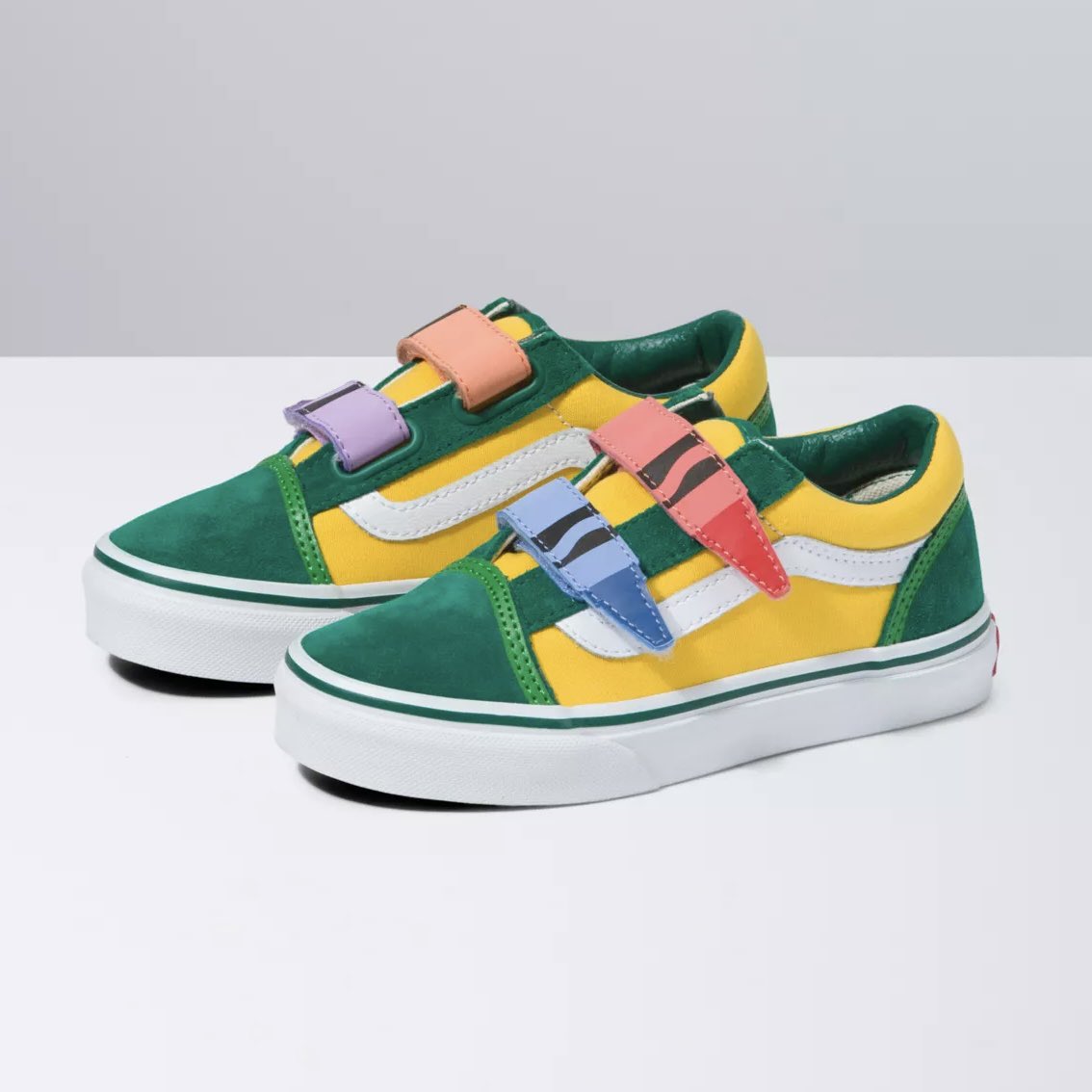 itcanonlyget's tweet photo. i can’t even lie they went crazy on this vans crayola collab https://t.co/9vjG5aH4bB