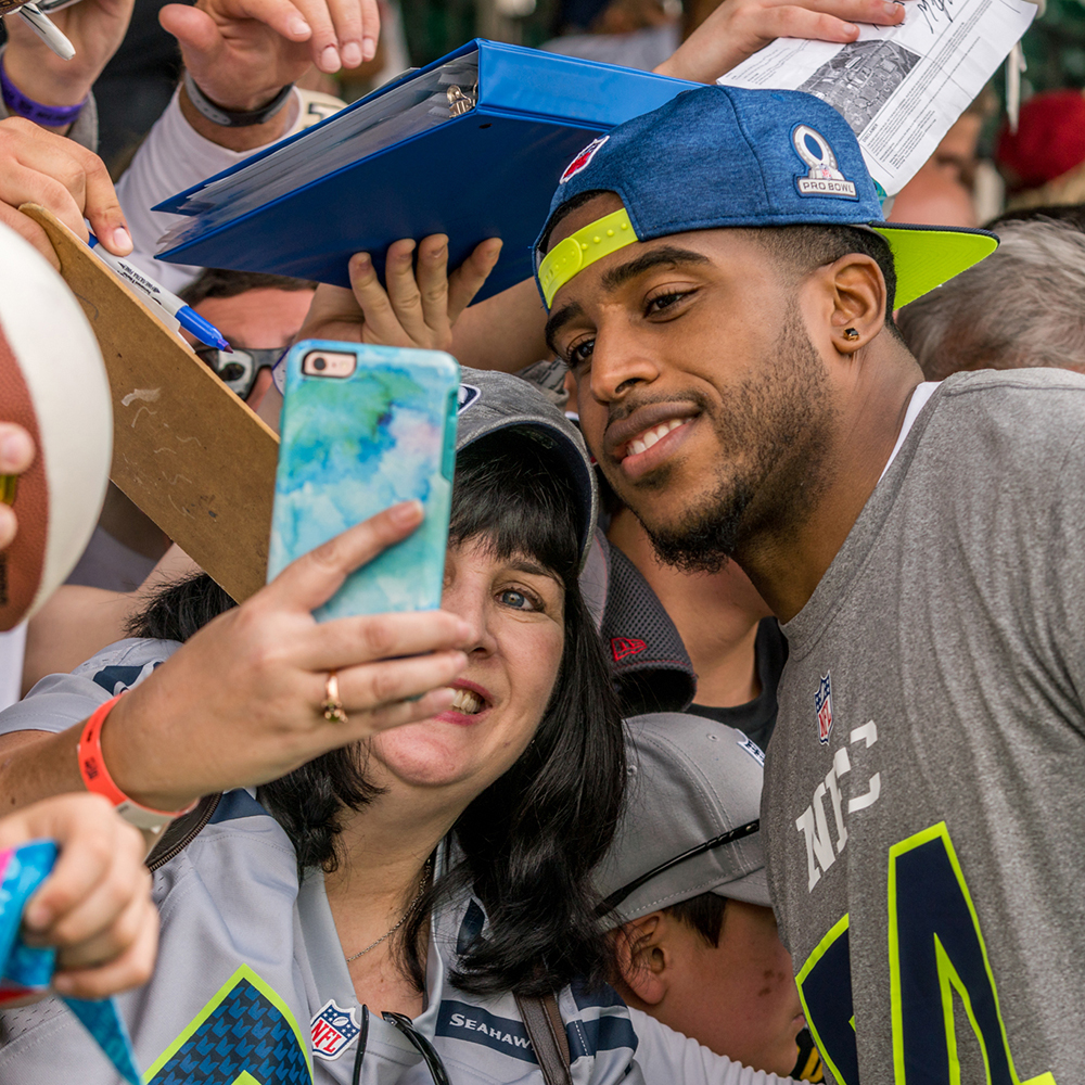12s tweet picture