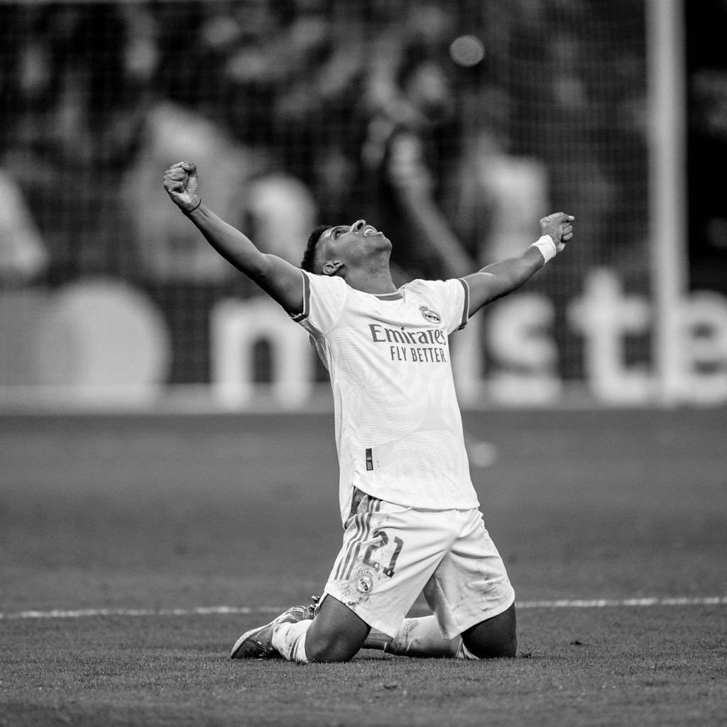 “90 MINUTI EN EL BERNABÉU SON MOLTO LONGO” 🤍 <a href="/realmadrid/">Real Madrid C.F.</a>