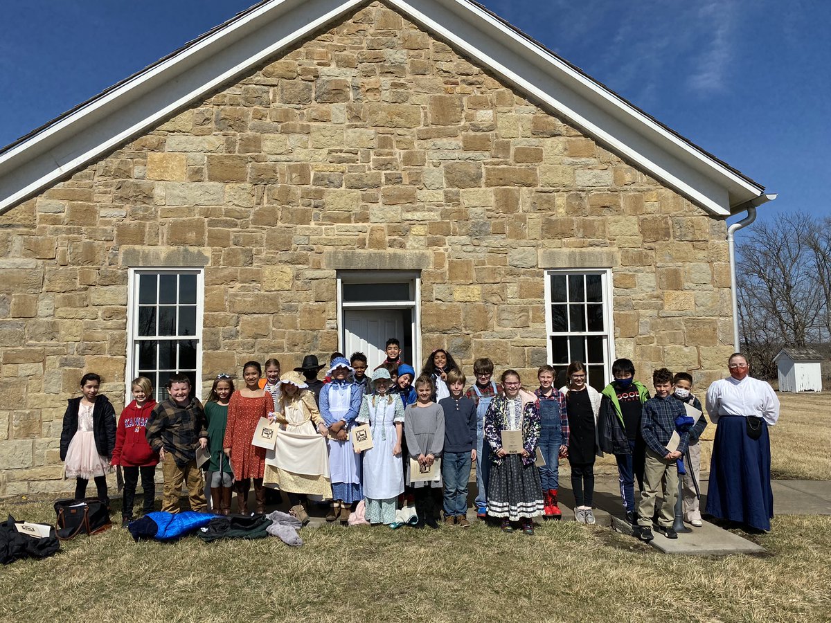 WeningAmber's tweet photo. Lanesfield One Room School House  
1904
Sit up Straight
Practice your times tables
No talking 
Practice penmanship with ink  
Wait to sit and stand until you are instructed to do so
Authentic Learning 
#Lanesfield @BriarwoodElem @Bulldogs512 https://t.co/u5h18adTRw