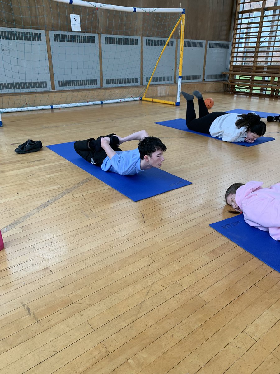 MrsBlair2021's tweet photo. Gratitude yoga today. Being thankful for the natural world, our school, friends and family. Great downward dogs from Harry, Josh and Miss Ellison. Ryan made up his own funny monkey 🙉 pose. 👏 👏 @StVincentsL12 @miss_e_StVin #yoga #gratitude https://t.co/lEZsbmL5YC