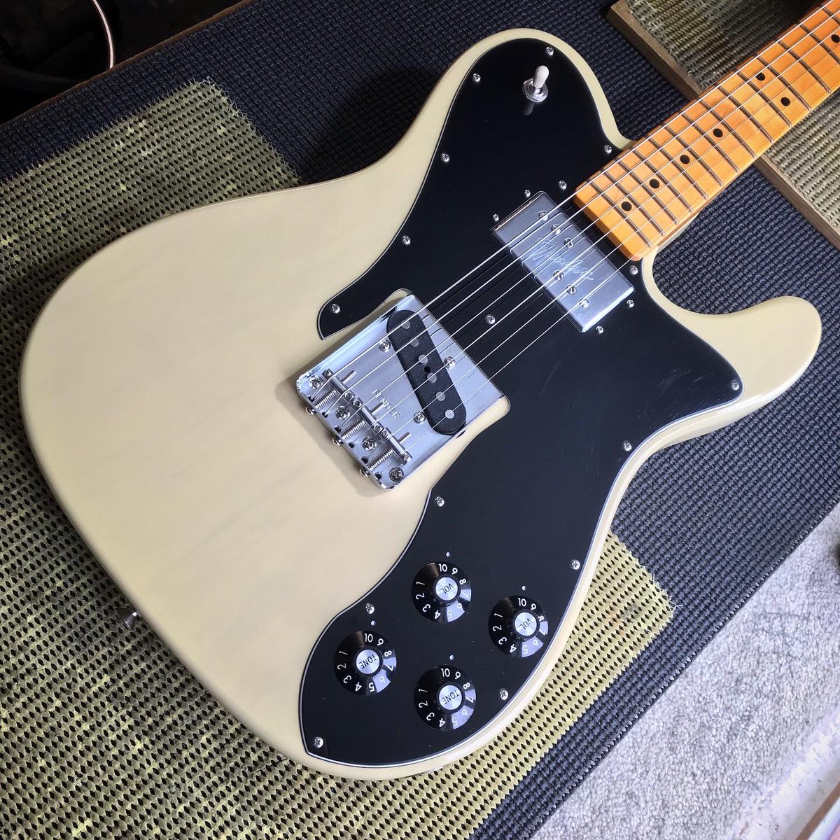 ABGuitartech's tweet photo. A rather lovely looking Fender American Original Tele Custom in for shielding to cure some quite lairy buzzing! Now ready to be put through it’s paces. Cheers to Greg. 

#fender #fendertelecaster #fendertele #tele #telecustom #telecaster #telecastercustom #guitartech https://t.co/Ogy3LuryH2
