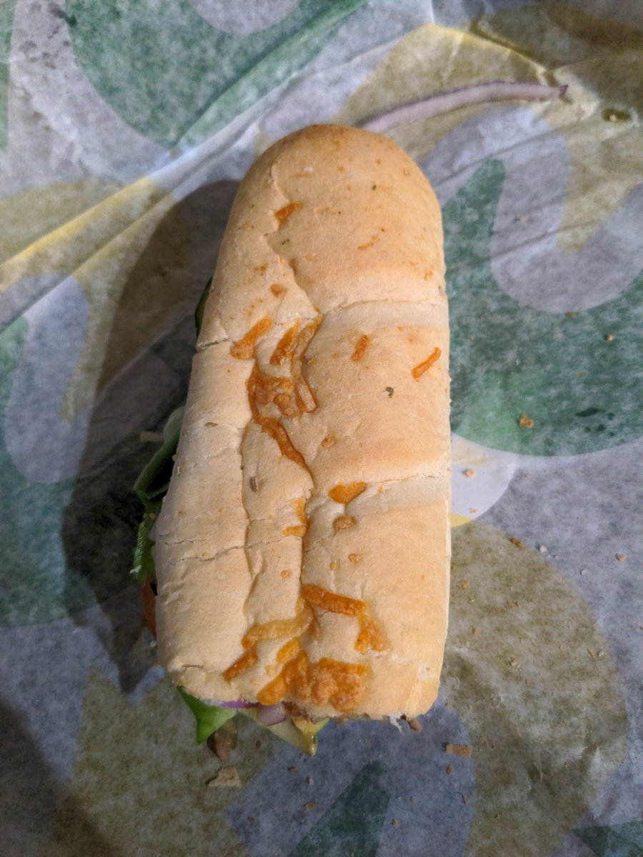 KyleCadman's tweet photo. Italian herbs and cheese? More like Italian herbs and che @SUBWAY https://t.co/AhT7WnnYFz