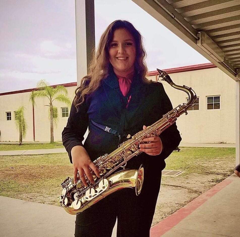 Leah Farnbach performed Sicilienne and Gigue by Handel/Coggins on Tenor Saxophone at District Solo & Ensemble and received a rating of Superior. Due to the rating Leah is eligible to compete at the State Solo & Ensemble on March 19th. #NorthsidePride @nmarion_high @LivengoodDC