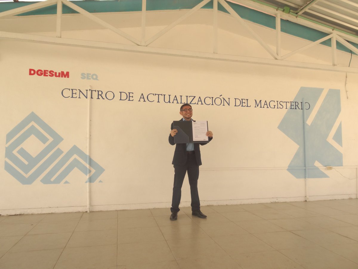 CAM_Chetumal's tweet photo. Un muy merecido reconocimiento al Mtro. William Abraham Puc Cárdenas, líder del Grupo de Investigación y Representante Institucional ante PRODEP, por la obtención de su Perfil Deseable. Nos sentimos muy orgullosos de su logro. ¡ENHORABUENA! 
#SomosCAM #SomosNormalistas 1/2 https://t.co/Bv4QGKLdZk