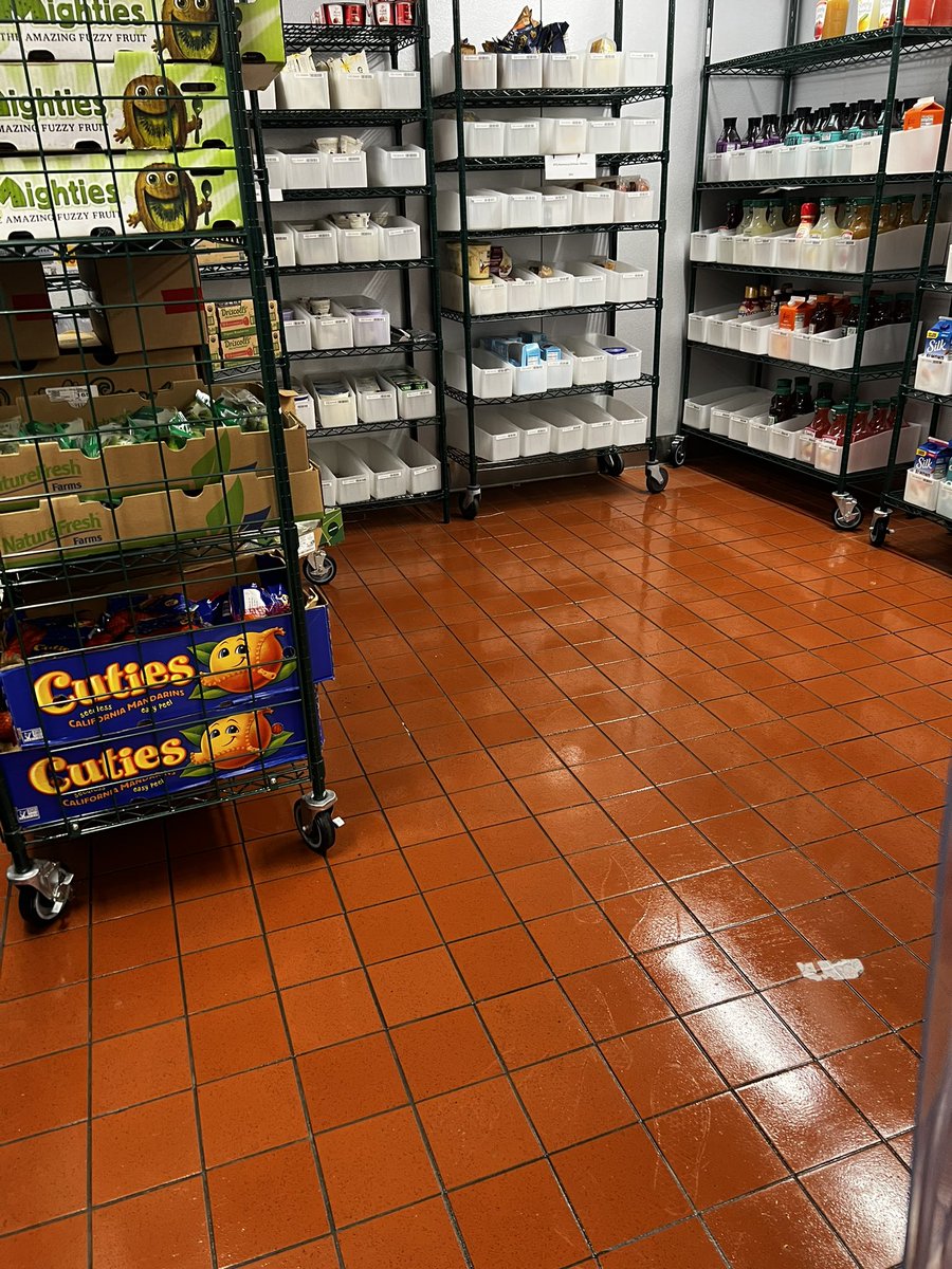 The prettiest sight to see after another successful truck day 🥰✨