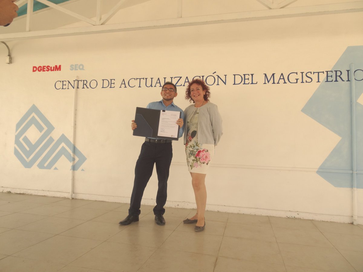 CAM_Chetumal's tweet photo. Un muy merecido reconocimiento al Mtro. William Abraham Puc Cárdenas, líder del Grupo de Investigación y Representante Institucional ante PRODEP, por la obtención de su Perfil Deseable. Nos sentimos muy orgullosos de su logro. ¡ENHORABUENA! 
#SomosCAM #SomosNormalistas 2/2 https://t.co/Bti45jtOXC