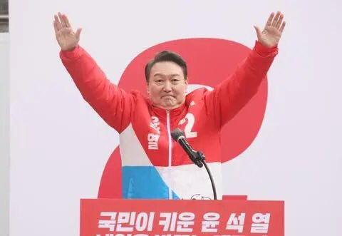lanxueting1's tweet photo. South Korean presidential election results ⬇️⬇️⬇️
Once promised to deregulate the crypto industry 😄 #KoreanElection #cryptocurrency https://t.co/aI4v7K9XOH