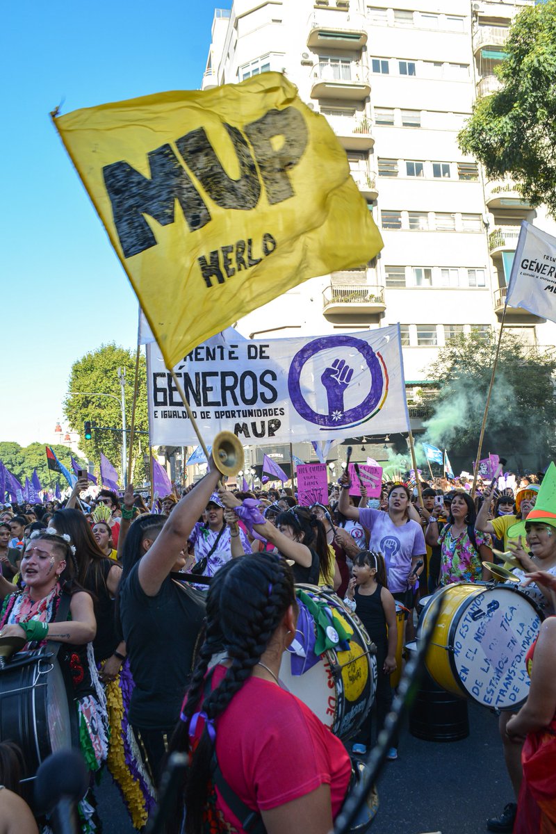 MUPArgentina's tweet photo. #8M Día Internacional de la Mujer Trabajadora | Junto a miles de compañer@s de todo el país, movilizamos para reclamar por el reconocimiento de nuestros derechos y la erradicación de la violencia.
@CeciGomezMirada
@cendra_andrea
@ConniePereda
#MUPPresente #MUPConTodas https://t.co/OACQB6Gya4