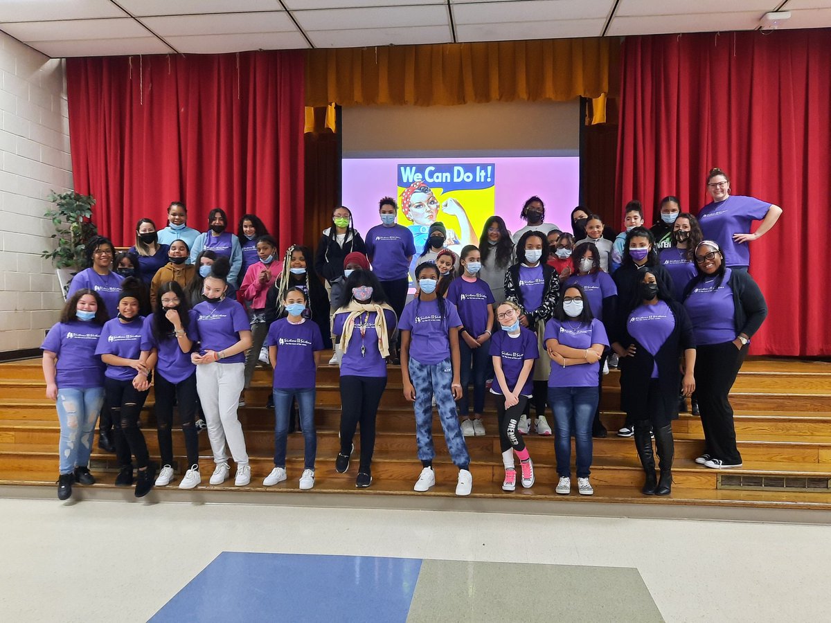 SIISschool09's tweet photo. Celebrating International Women's day yesterday, today, and everyday! #SIIS09 #femaleempowerment #GirlBoss #InternationalWomensDay @RCSDMLKJr @RCSDNYS @RCSDELO @RCSDcommschools https://t.co/DTZbM8S2YV