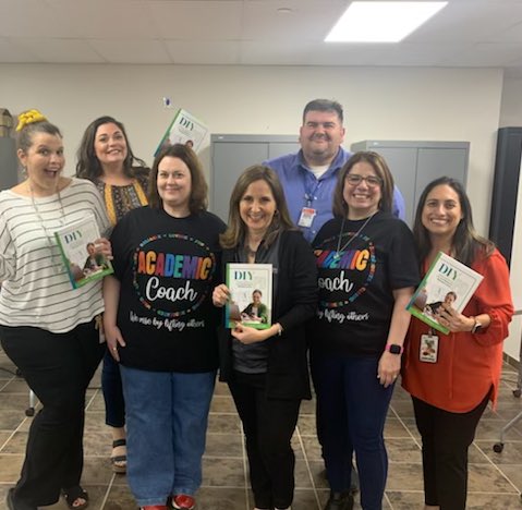 DrCarolSalva's tweet photo. @judsonISD_BE, thank you for the opportunity to support your amazing instructional coaches w #DIYpd4MLs today.  What an honor to be w them! #mlls #ells https://t.co/uqcwRodF5p