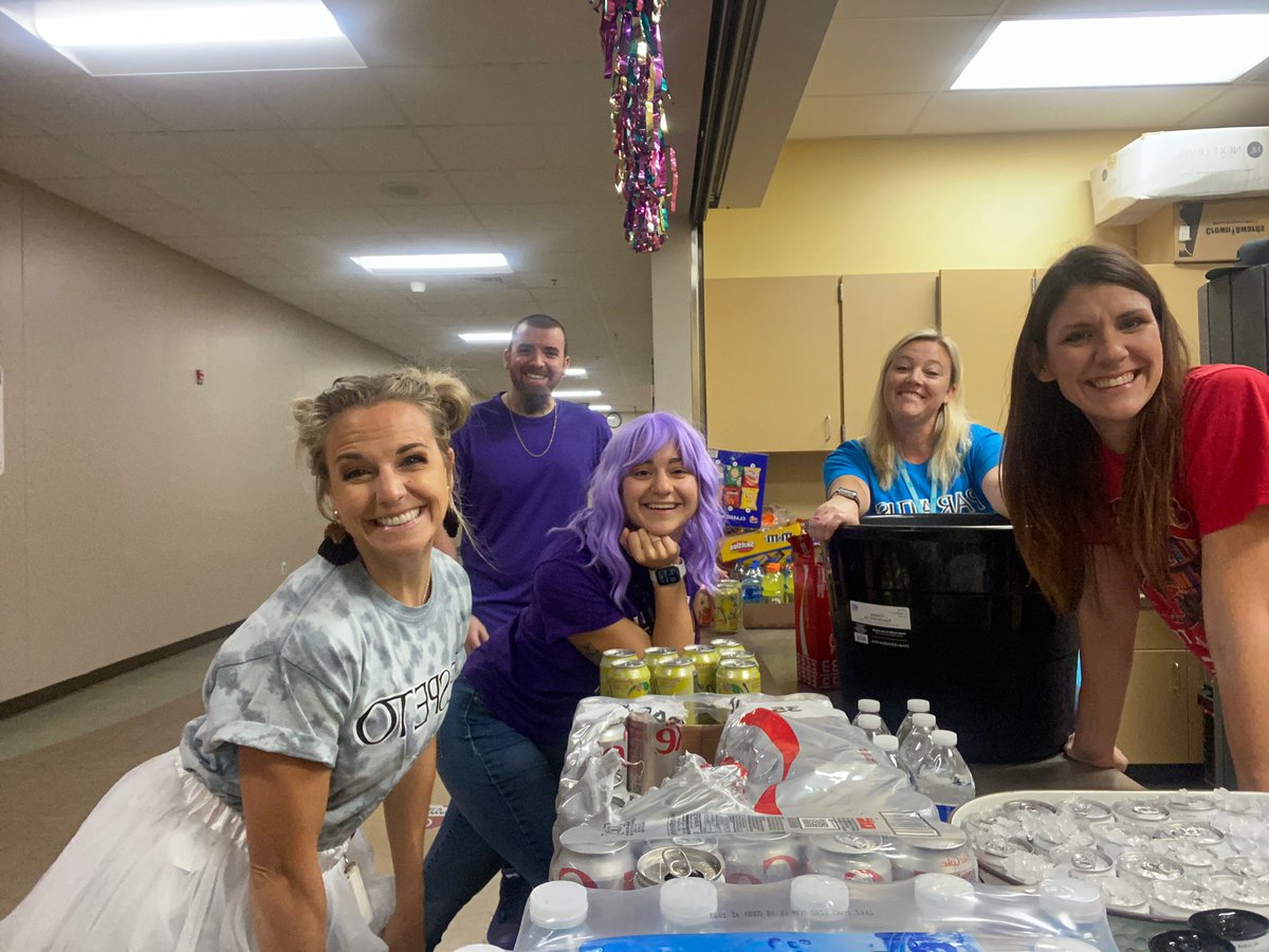 PBobcats's tweet photo. Great leaders take care of their people.  Thank you to our HOUSE leaders and Back to the Grind for catering a surprise breakfast for our staff.  #WeArePVA https://t.co/afDEqY6S5k
