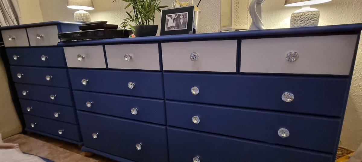 huddaz712's tweet photo. Had a bit of an #upcycling session over last few days. Loving the blue!
#furniture #updating #inkblue
#Rustoleum #chalkpaint https://t.co/p7lxI6z6wO