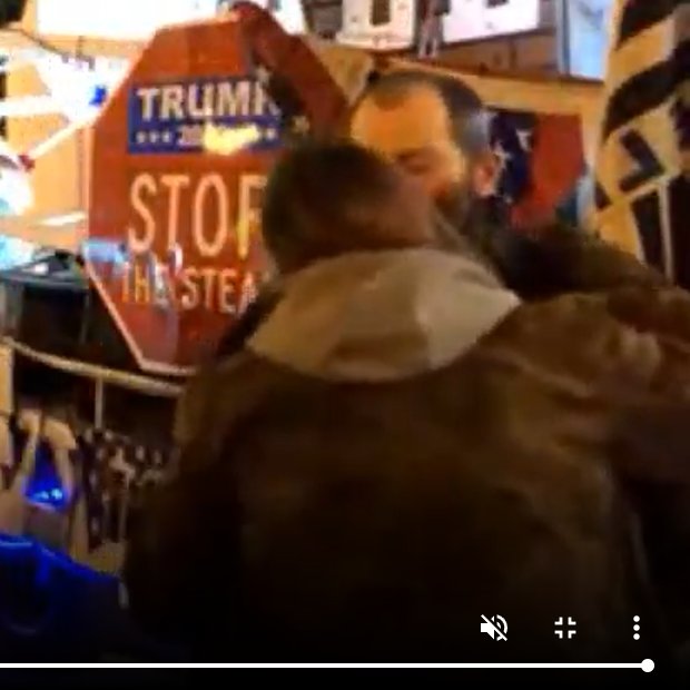 DianthaSol's tweet photo. Been trying to find this video again for a year, just found it, good timing with #Spazzo Conspiracy charges! I remembered them fiddling w/comms like they just put them on. Guy w/arrow and 2 women (1 in white hat, 1 kisses #FirstFamilyPB) still not IDed? #GetPumpedPB #FesterPB https://t.co/xrPHpQkFpX