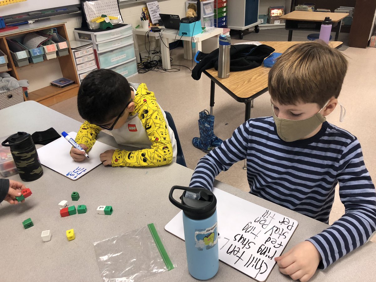Snyder1stGrade's tweet photo. Today we learned how to research on PebbleGo and got to build words with unifix cubes! #researchers and #wordbuilders https://t.co/viNXGS7rP0