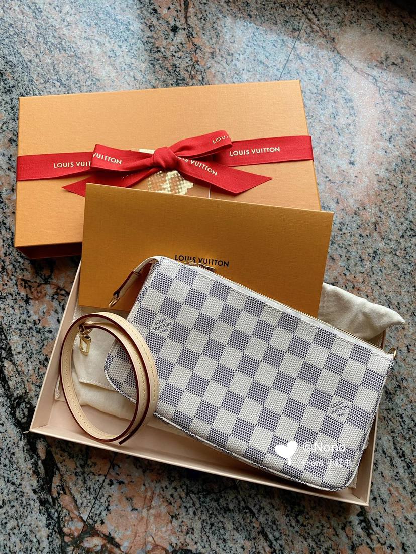 Augustllo's tweet image. After a busy day at work, I always treat myself.