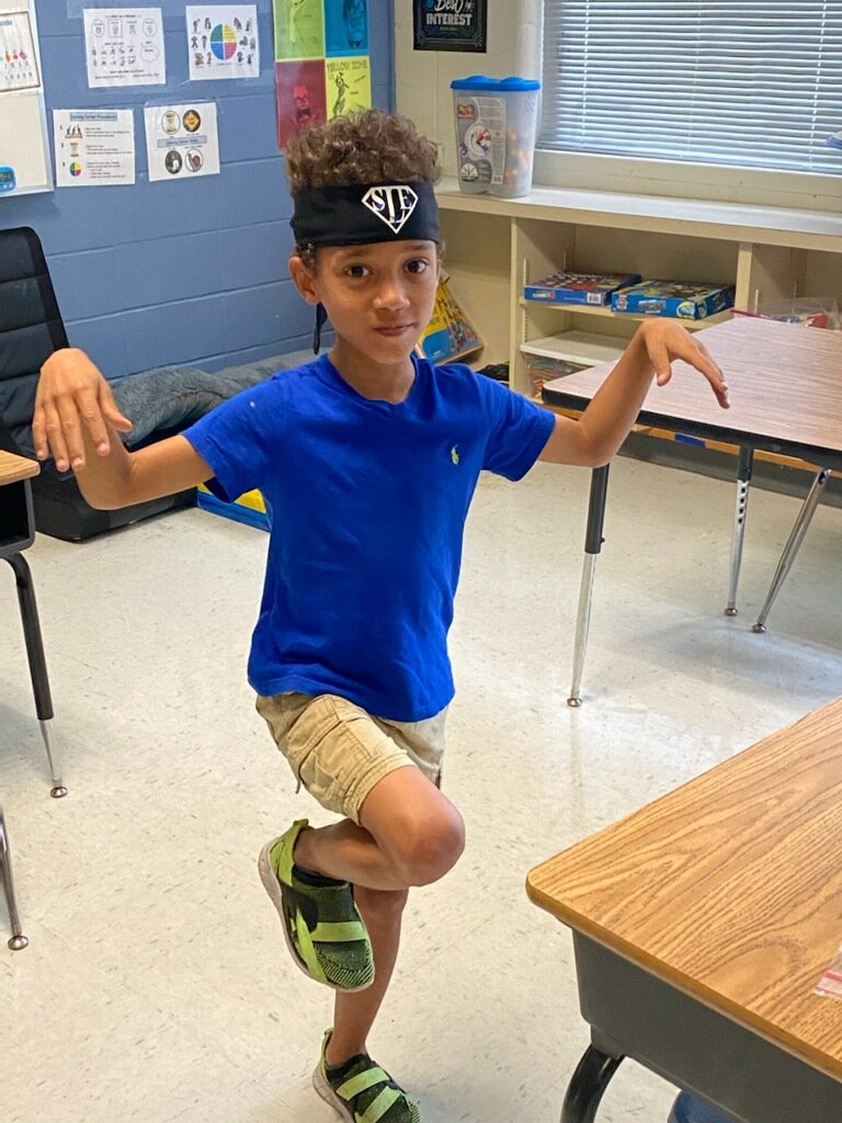 Mrs. Styra tweet media