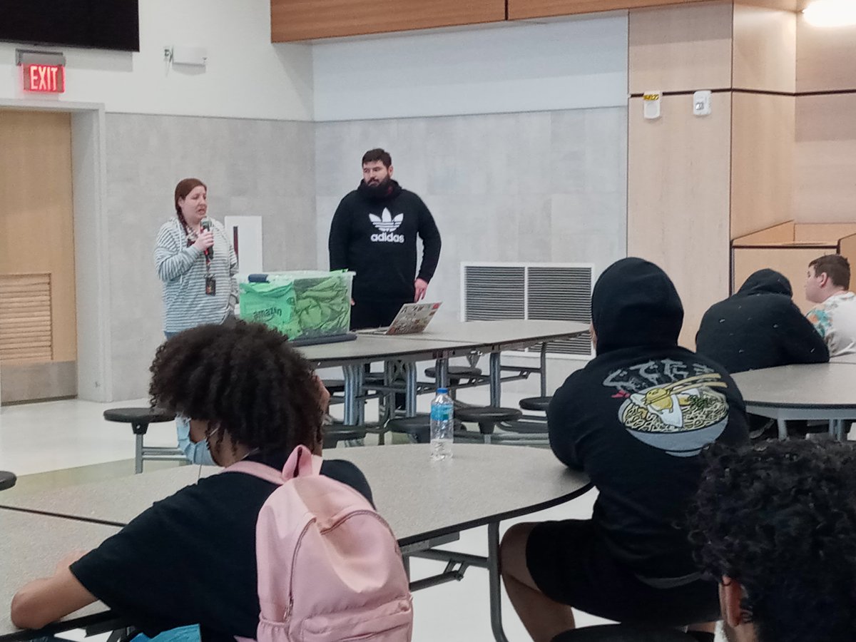 Evolve_Durfee's tweet photo. Huge thank you to @Amazon for visiting @Evolve_RPA  today to share some career opportunities with our scholars today!

#doingHSdifferently 
@BarrFdn
@springpointEDU
#Amazon https://t.co/frJOj0hSvw