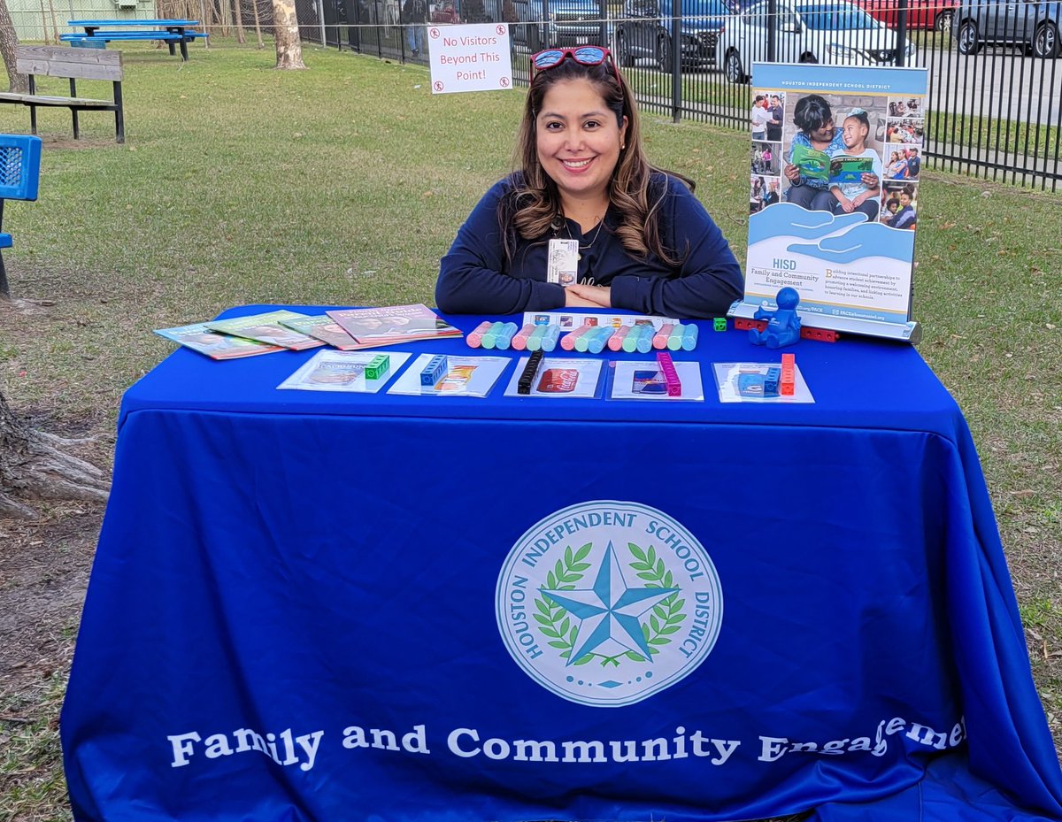 STEAM NIGHT <a href="/LStevensES/">Stevens ES</a> was a great success! #HisdParents and #students learned about the sugary intake most common drinks have and how to make healthier choices while learning about #grams and #measurement! 
#StudentsLivesMatter #STEAMguidance #loveteaching 
@HISDFACE