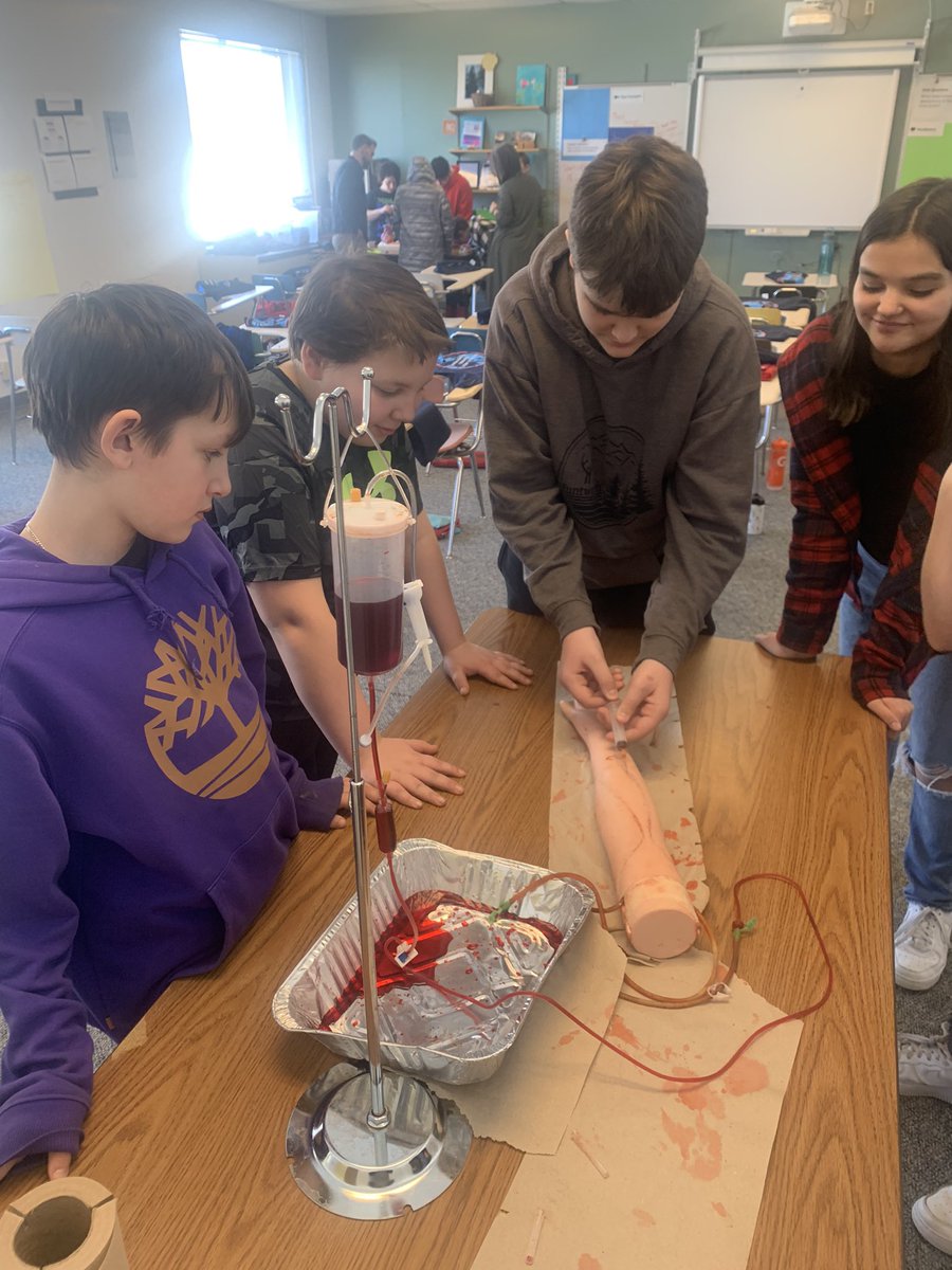 mazzcj's tweet photo. Sixth graders in Tupper Lake participate in Medical Career STEM day.  Tupper Lake upperclassman are mentor trained. Supporting a culture of college and career readiness! @BrilliantCFES @tupperlakecsd https://t.co/Vm1iTjtQwI