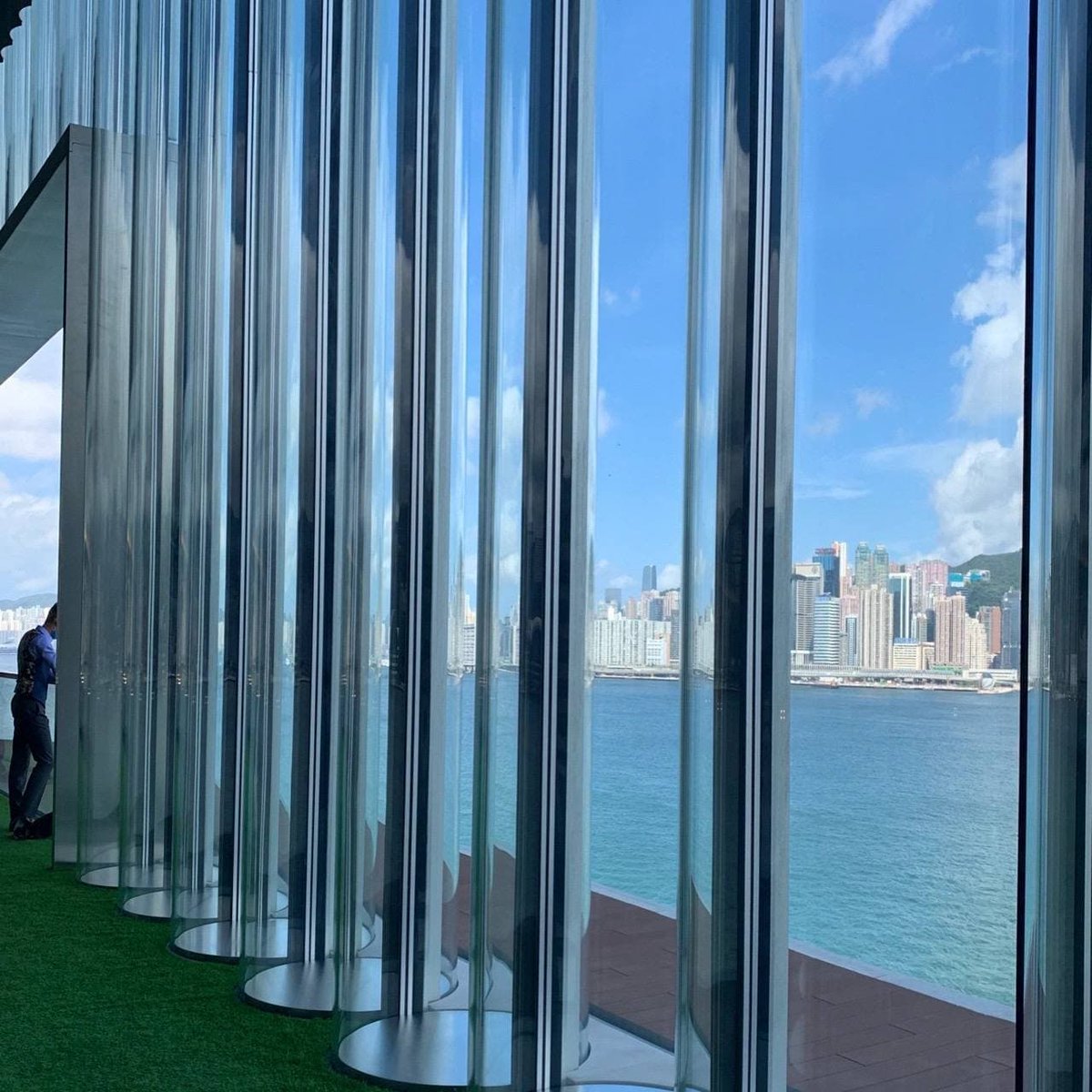 olderkkkk's tweet photo. Pure，is the most expensive gym in Hong Kong. https://t.co/7WlX44TdHC