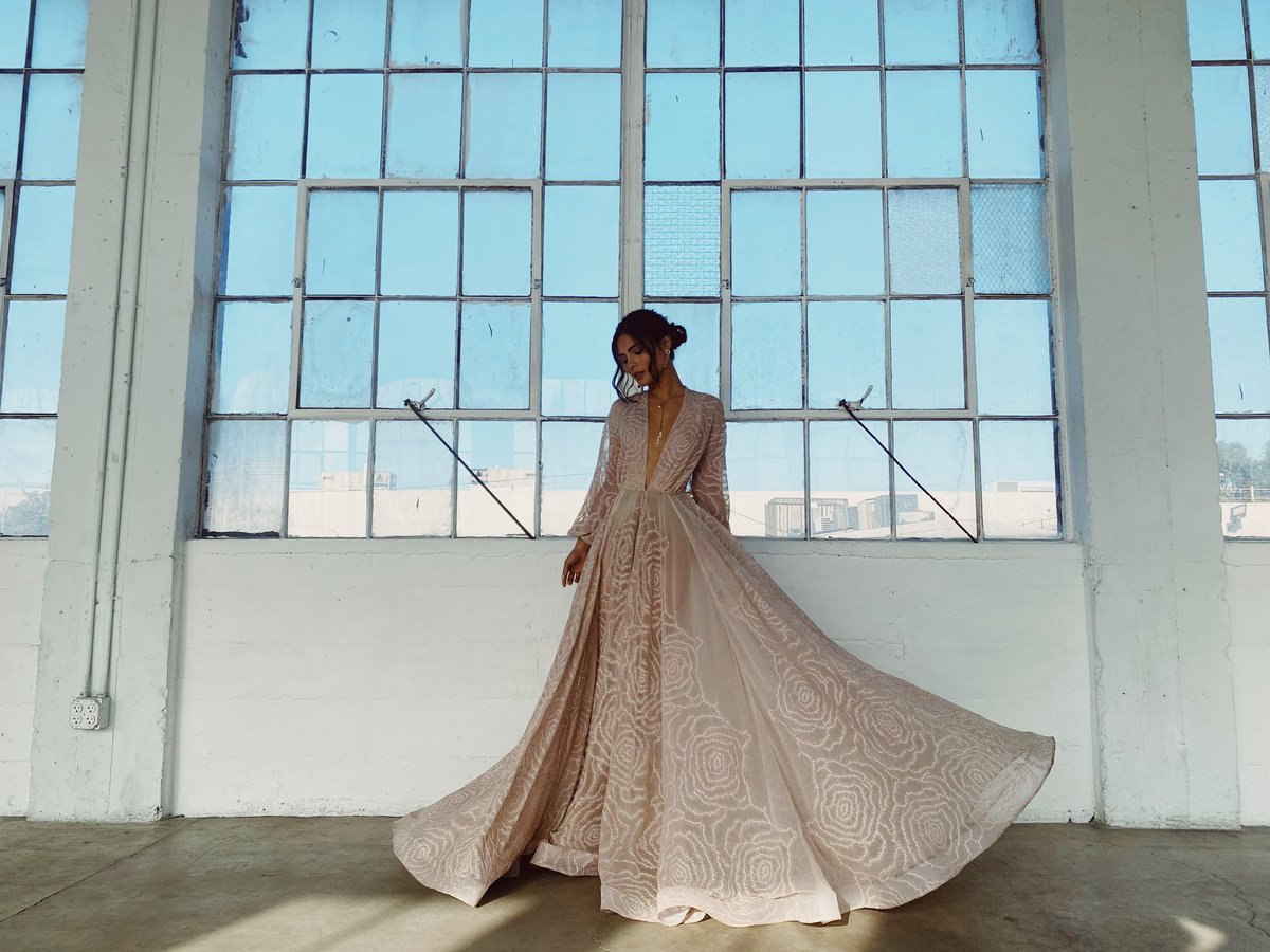 LoviPoe's tweet photo. Can’t believe it’s been a year… Guess from which music video. 😉 #ThrowbackThursday https://t.co/3o8LcmFypF