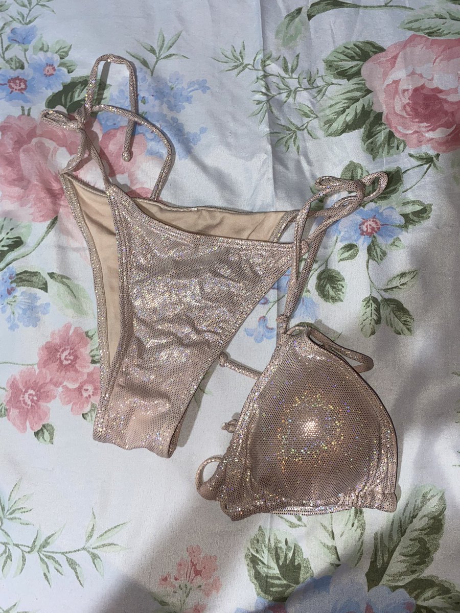 ⋆ 𝓡𝒶𝒾𝒶𝓃𝒶 𝓜♡𝓇𝒶𝑒𝓈 ⋆ tweet media