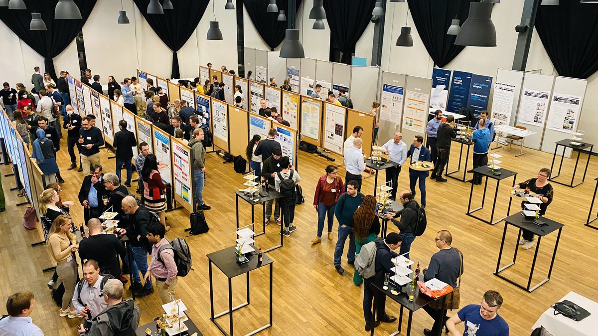 SBDD_Hasselt's tweet photo. The #SBDD26 poster session with reception. 💎 #diamond https://t.co/seikqeA3V2