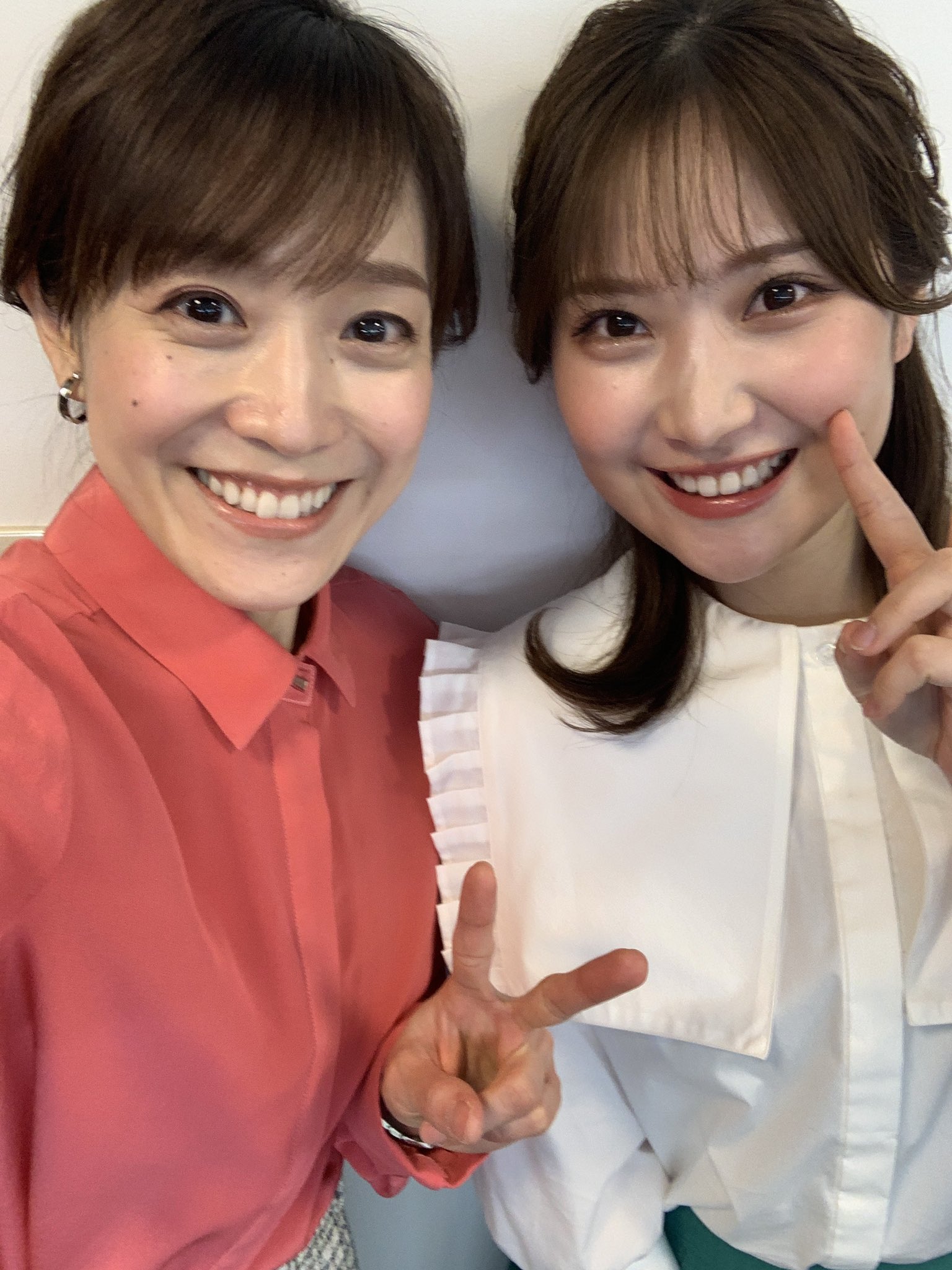 tbs アナウンサー アナ 江藤愛 直筆 サイン 色紙 日付 入り tbs アナウンサー アナ 江藤愛 直筆 サイン 色紙 日付 入り