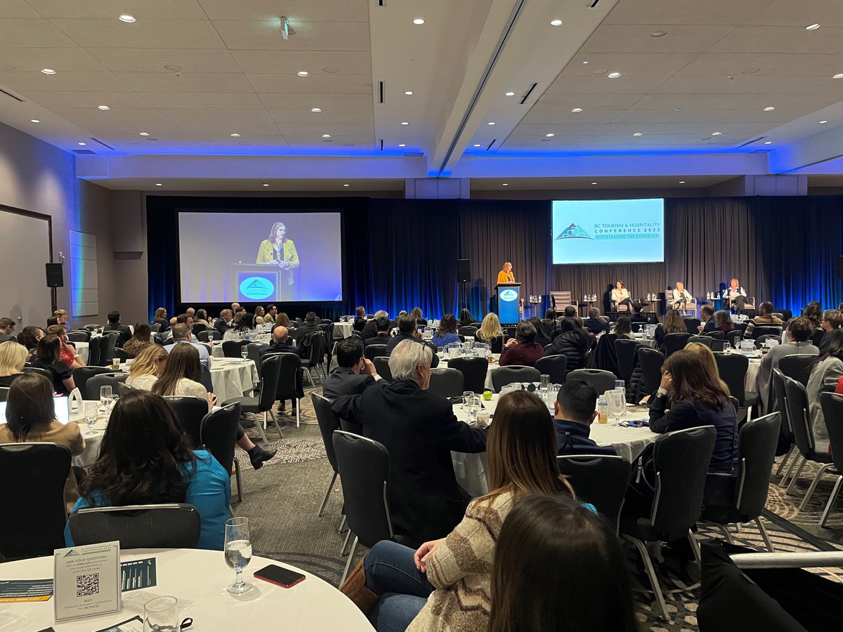 TIABC_CA's tweet photo. Beth Potter, President and CEO of the Tourism Industry Association of Canada speaks to a sold-out crowd on the impacts of Covid to the tourism industry. #BCTHC2022 #KickstartingtheComeback https://t.co/HGbcGKPRGh