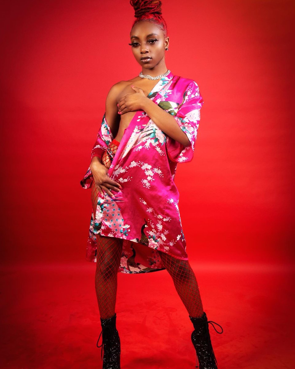 minimeeemimii's tweet photo. You a Different Bread Baby 😩😘 #editedpics https://t.co/7AV9M1QBJh