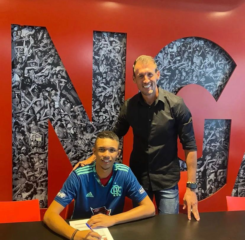 Base: Flamengo acerta contratação de goleiro com passagem por clube pernambucano