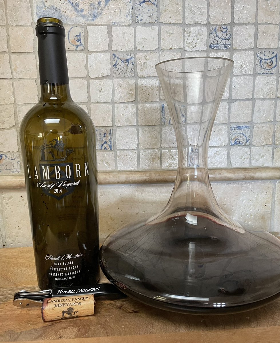 BartlettBacchus's tweet image. 2014 #Lamborn Cabernet gets the call tonight. Readying itself for the steaks I have planned for the grill. #NapaValley #HowellMountain #Wine