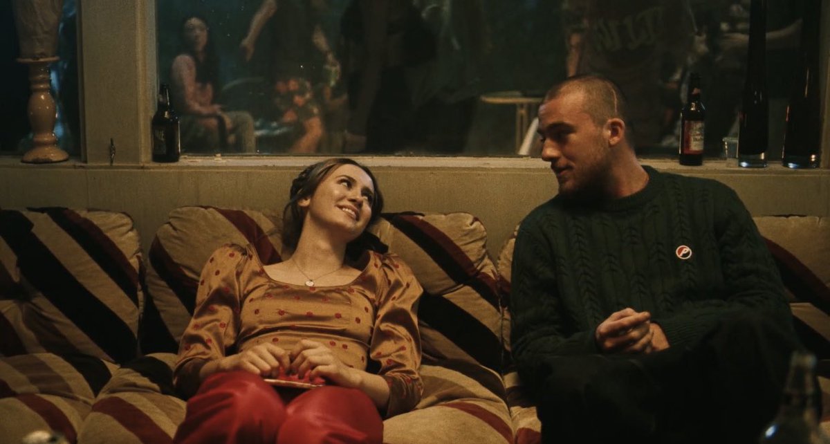 comfortfexi's tweet image. take me back to the night we met