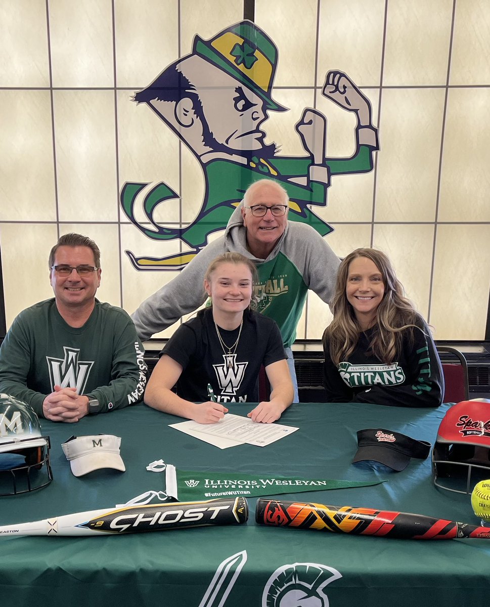 Titan Gang 😎 <a href="/IWUSoftball/">IWU Softball</a> <a href="/ninmin30/">Nikki Miller</a> <a href="/iwusports/">Illinois Wesleyan Athletics</a>