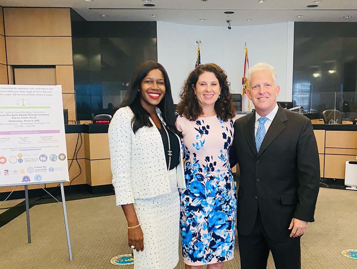 sia_bakerbarnes's tweet photo. Awesome job by Judge Samantha Schosberg Feuer and @TheFlaBar President-Elect @GarySLesserEsq at our 15th Circuit Pro Bono Pinning Ceremony &amp; Ice Cream Social today! Congratulations to our pro bono Champions! #probonomatters @legalaidpbc @15thCircuit @TheFlaBar @FlaBarYLD https://t.co/LY2VTKS1bk