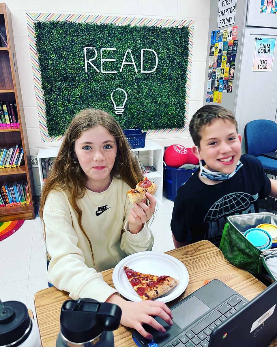 mrsG_learns's tweet photo. 🍕Winner Winner Pizza Lunch🍕
Our winning teams and MVPs from our IREADY Touchdown Tournament had their well earned reward- a pizza party- today! So proud of all their work and love watching them get into their next challenge- MARCH MADNESS 🏀!!
#ireadychallenge #leveluppinckney https://t.co/iFjTLv1GC7