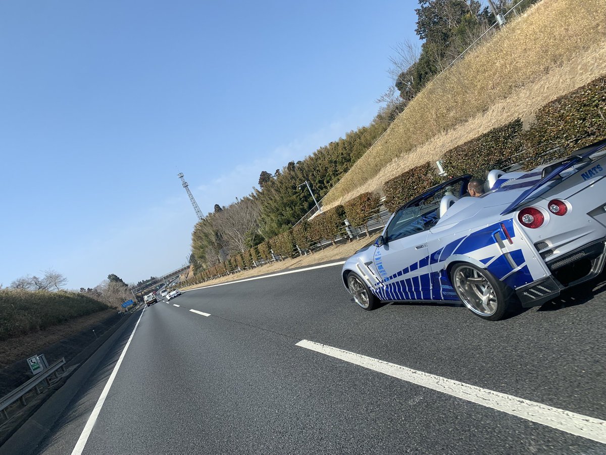 Yuu_Reed_Smith's tweet photo. 仕事中に母校の修学旅行の隊列に会えた！！ https://t.co/wlIerkhe7h