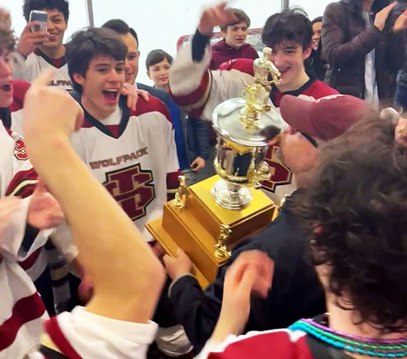 butchieboy's tweet photo. Congratulations @SICP_Hockey on winning the Kennedy Cup for the first time in team history! What an amazing season! Thank you for letting me be a part of it!

Photo By: Lisa Koehl https://t.co/gumJojCz9s