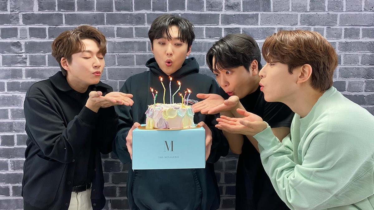 ForestellaTR's tweet photo. 🇹🇷[08.03.22] @/official.forestella IG :

"[#FORESTELLA_DATA] 🎂

PeachPitta_doğumgünü_kutlaması_fullvideo.mp4
(✔️ Lütfen yana kaydırın.)

HAPPY HYUNGHO DAY
Hyungho, doğum günün kutlu olsun..+
(video diğer tweette👇) https://t.co/qF88ELS5vS