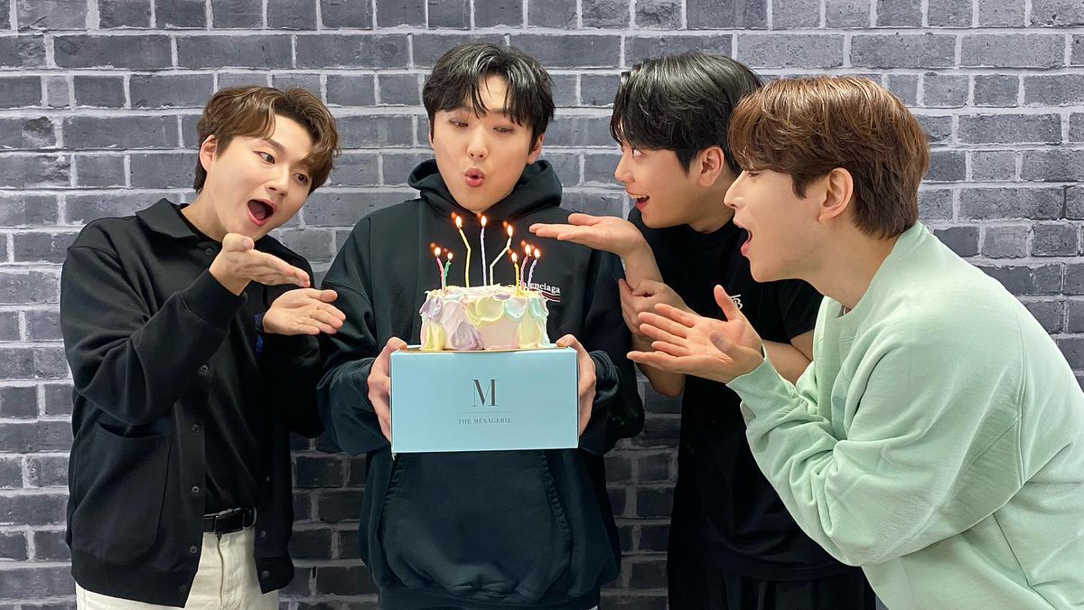 ForestellaTR's tweet photo. 🇹🇷[08.03.22] @/official.forestella IG :

"[#FORESTELLA_DATA] 🎂

PeachPitta_doğumgünü_kutlaması_fullvideo.mp4
(✔️ Lütfen yana kaydırın.)

HAPPY HYUNGHO DAY
Hyungho, doğum günün kutlu olsun..+
(video diğer tweette👇) https://t.co/qF88ELS5vS