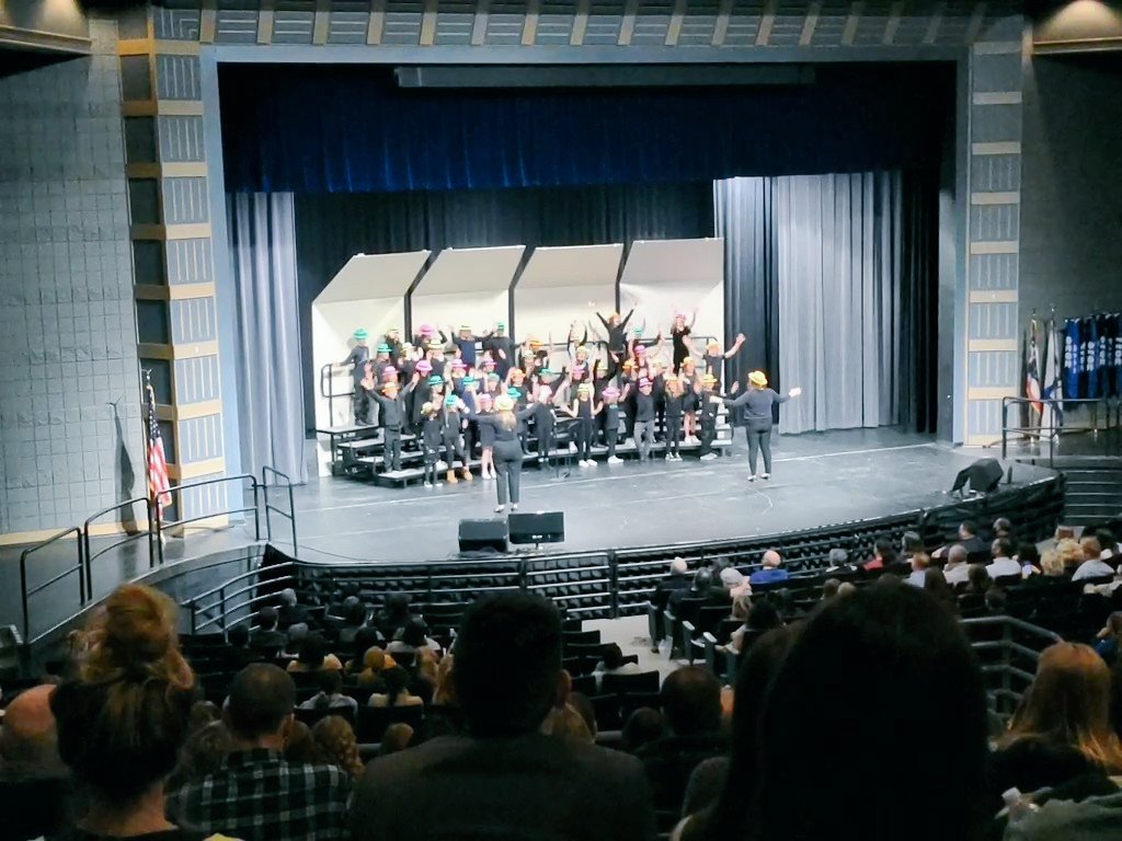 Great getting back together in person for the State of the Schools <a href="/wcsdistrict/">Worthington Schools</a> #ItsWorthIt